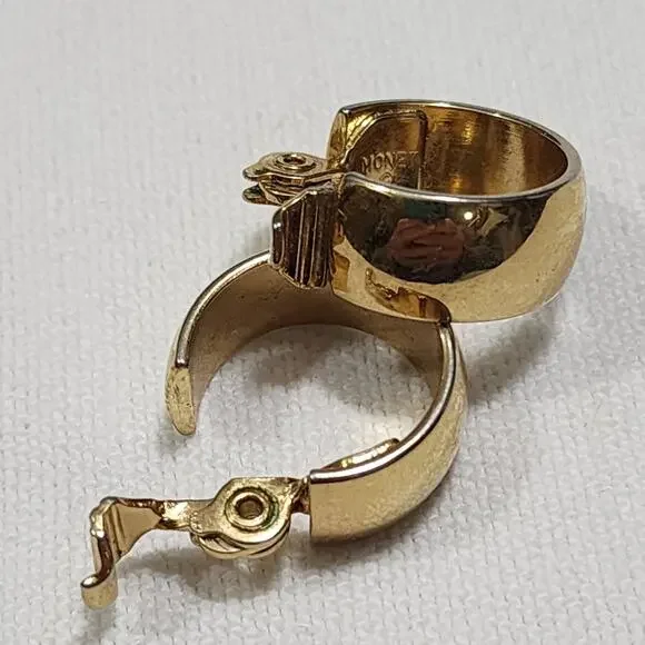 Wide Chunky Polished Gold Tone Earrings Hoop Huggie Leaver Back Monet Vintage - Picture 2 of 7